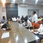 राजस्व विभाग की समीक्षा में महापौर ने राजस्व वसूली एवं दुकान किराए की ली जानकारी