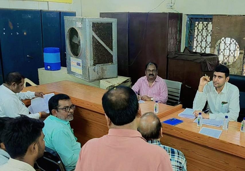 फर्जी टैक्स वसूली पर लगेगी रोक, निगम ने जारी किए पहचान पत्र